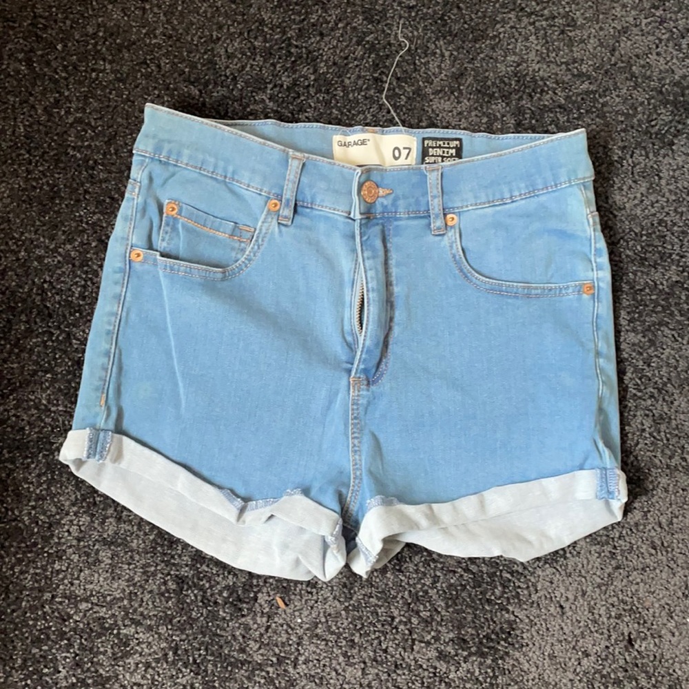 Size 7 soft, light denim Garage shorts